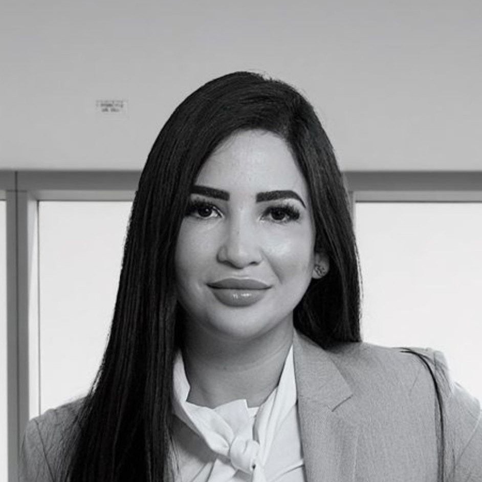 Portrait of Naples realtor Maggie Rodriguez of The Luxury 360 Team, Coldwell Banker Realty